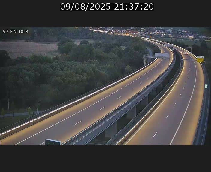 <h2>Caméra trafic Luxembourg - A7, Tunnel Gousselerbierg, sortie sud, direction rond-point Lorentzweiler (BK 10.8)</h2>