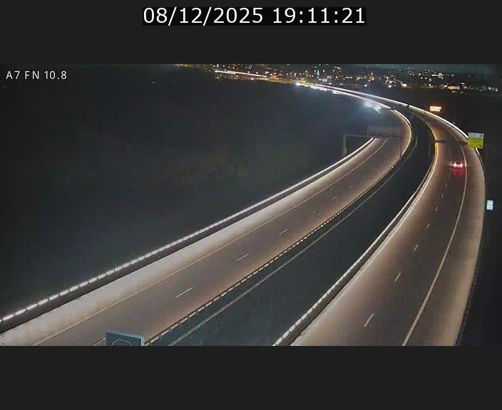 <h2>Caméra trafic Luxembourg - A7, Tunnel Gousselerbierg, sortie sud, direction rond-point Lorentzweiler (BK 10.8)</h2>