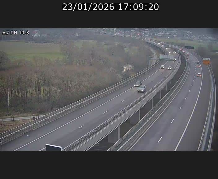 <h2>Caméra trafic Luxembourg - A7, Tunnel Gousselerbierg, sortie sud, direction rond-point Lorentzweiler (BK 10.8)</h2>