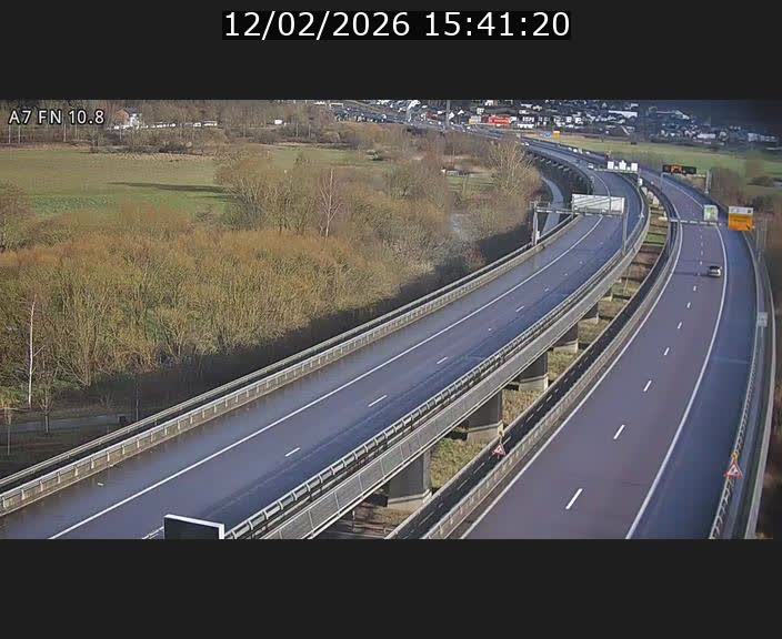 <h2>Caméra trafic Luxembourg - A7, Tunnel Gousselerbierg, sortie sud, direction rond-point Lorentzweiler (BK 10.8)</h2>