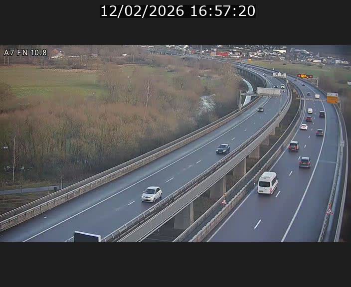 <h2>Caméra trafic Luxembourg - A7, Tunnel Gousselerbierg, sortie sud, direction rond-point Lorentzweiler (BK 10.8)</h2>