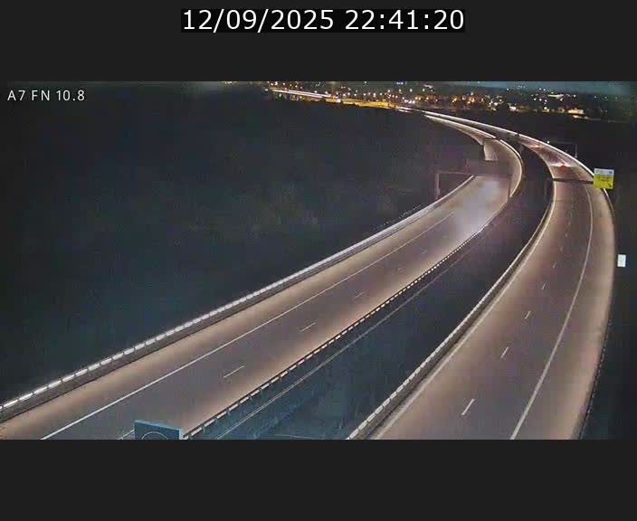 <h2>Caméra trafic Luxembourg - A7, Tunnel Gousselerbierg, sortie sud, direction rond-point Lorentzweiler (BK 10.8)</h2>