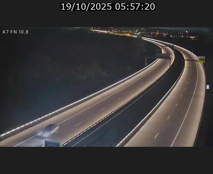 <h2>Caméra trafic Luxembourg - A7, Tunnel Gousselerbierg, sortie sud, direction rond-point Lorentzweiler (BK 10.8)</h2>
