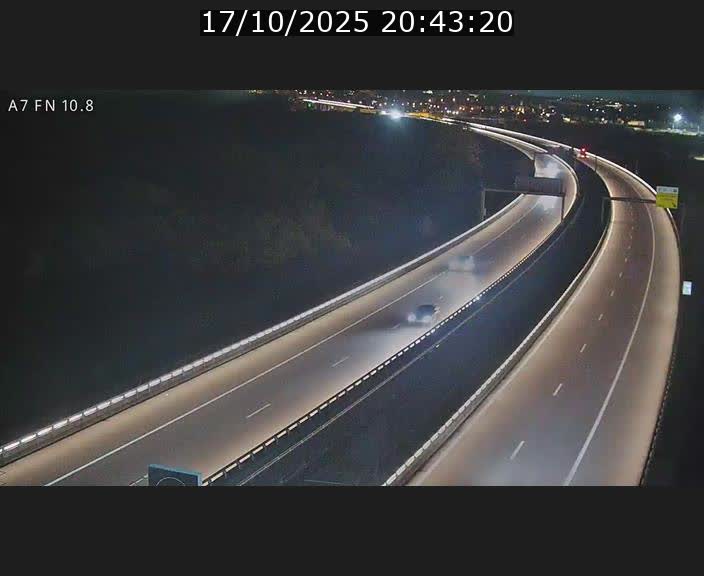<h2>Caméra trafic Luxembourg - A7, Tunnel Gousselerbierg, sortie sud, direction rond-point Lorentzweiler (BK 10.8)</h2>