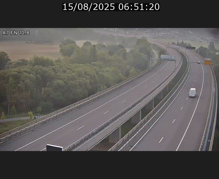<h2>Caméra trafic Luxembourg - A7, Tunnel Gousselerbierg, sortie sud, direction rond-point Lorentzweiler (BK 10.8)</h2>