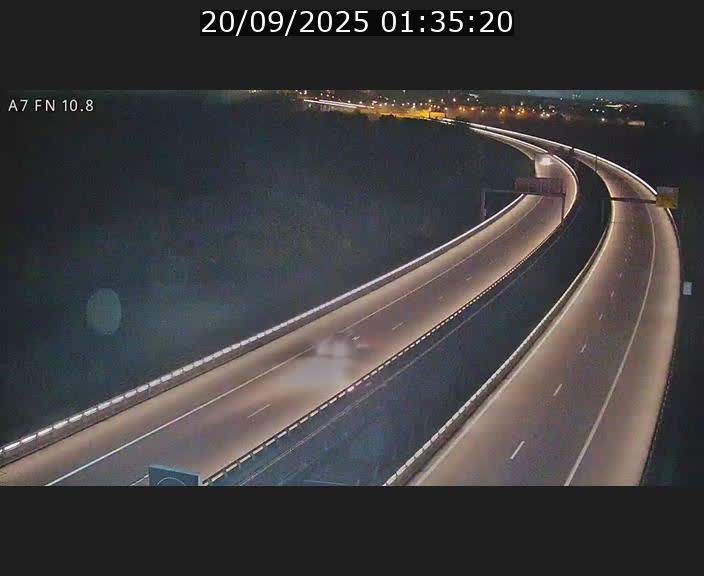 <h2>Caméra trafic Luxembourg - A7, Tunnel Gousselerbierg, sortie sud, direction rond-point Lorentzweiler (BK 10.8)</h2>
