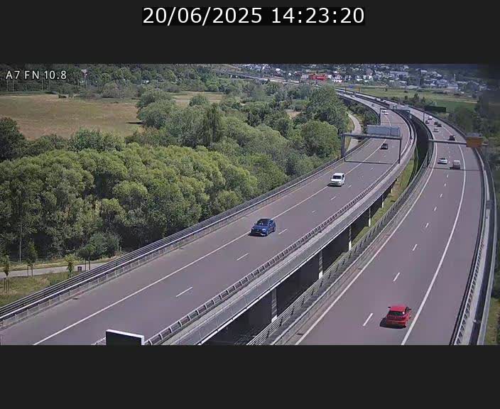 <h2>Caméra trafic Luxembourg - A7, Tunnel Gousselerbierg, sortie sud, direction rond-point Lorentzweiler (BK 10.8)</h2>