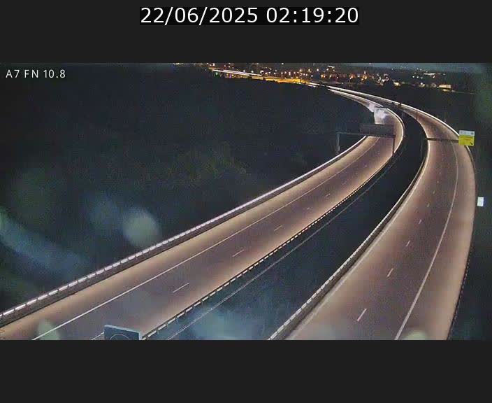<h2>Caméra trafic Luxembourg - A7, Tunnel Gousselerbierg, sortie sud, direction rond-point Lorentzweiler (BK 10.8)</h2>