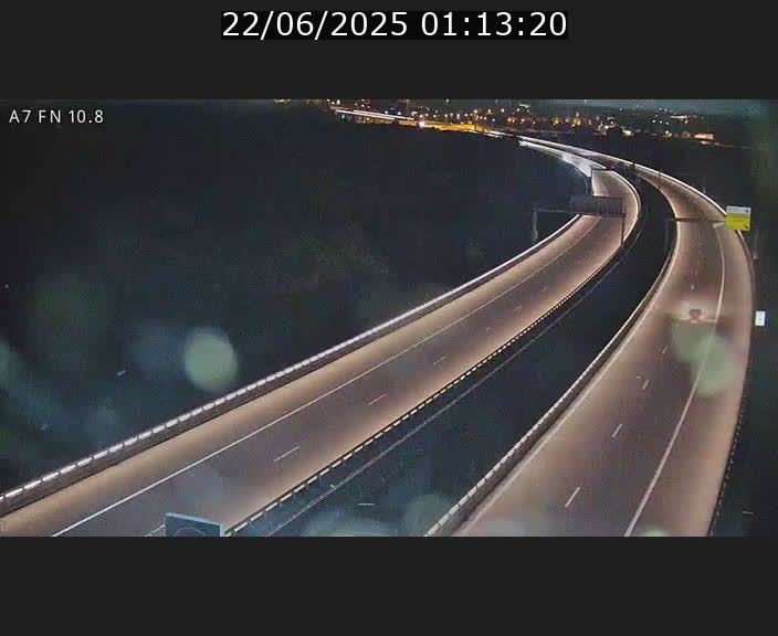 <h2>Caméra trafic Luxembourg - A7, Tunnel Gousselerbierg, sortie sud, direction rond-point Lorentzweiler (BK 10.8)</h2>