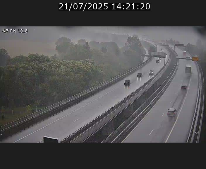 <h2>Caméra trafic Luxembourg - A7, Tunnel Gousselerbierg, sortie sud, direction rond-point Lorentzweiler (BK 10.8)</h2>