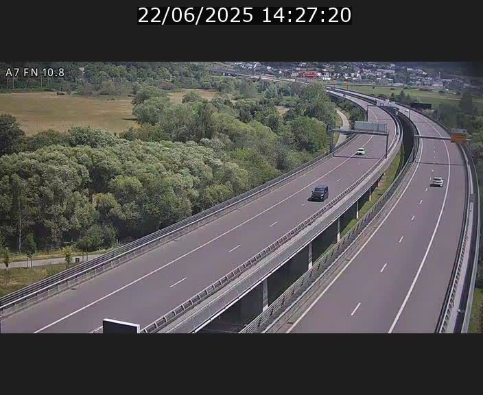 <h2>Caméra trafic Luxembourg - A7, Tunnel Gousselerbierg, sortie sud, direction rond-point Lorentzweiler (BK 10.8)</h2>