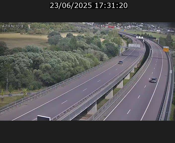 <h2>Caméra trafic Luxembourg - A7, Tunnel Gousselerbierg, sortie sud, direction rond-point Lorentzweiler (BK 10.8)</h2>
