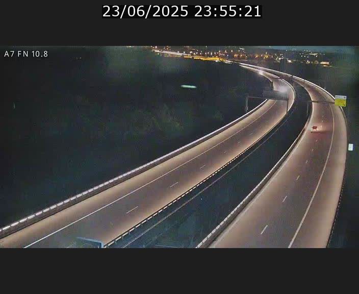 <h2>Caméra trafic Luxembourg - A7, Tunnel Gousselerbierg, sortie sud, direction rond-point Lorentzweiler (BK 10.8)</h2>