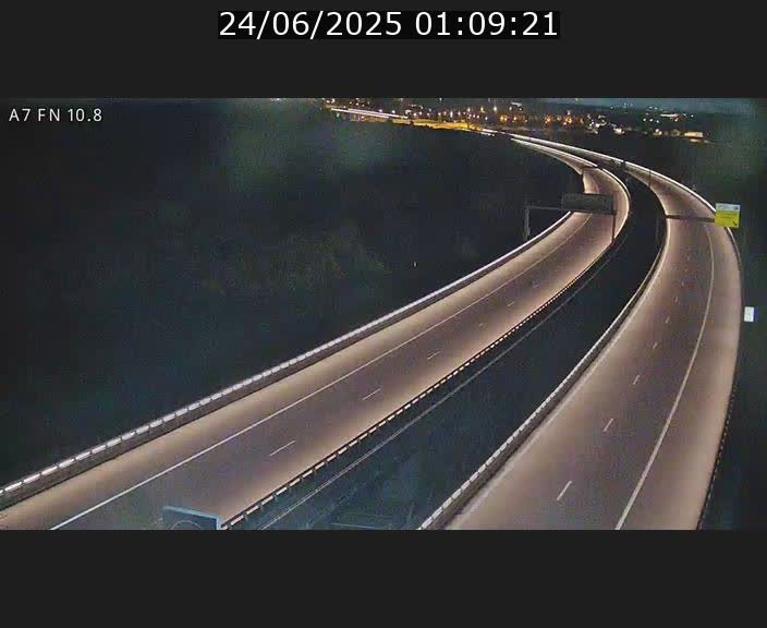 <h2>Caméra trafic Luxembourg - A7, Tunnel Gousselerbierg, sortie sud, direction rond-point Lorentzweiler (BK 10.8)</h2>