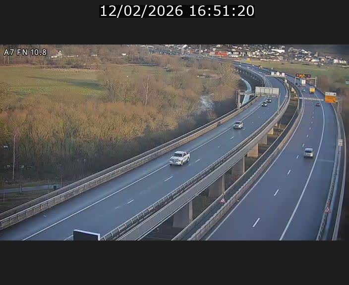 <h2>Caméra trafic Luxembourg - A7, Tunnel Gousselerbierg, sortie sud, direction rond-point Lorentzweiler (BK 10.8)</h2>