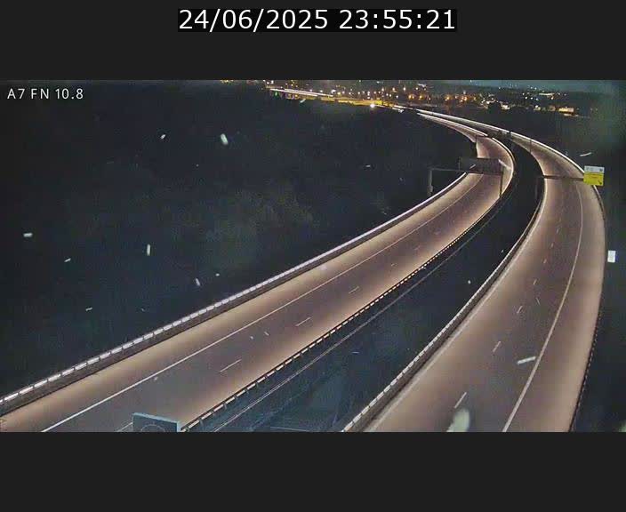 <h2>Caméra trafic Luxembourg - A7, Tunnel Gousselerbierg, sortie sud, direction rond-point Lorentzweiler (BK 10.8)</h2>