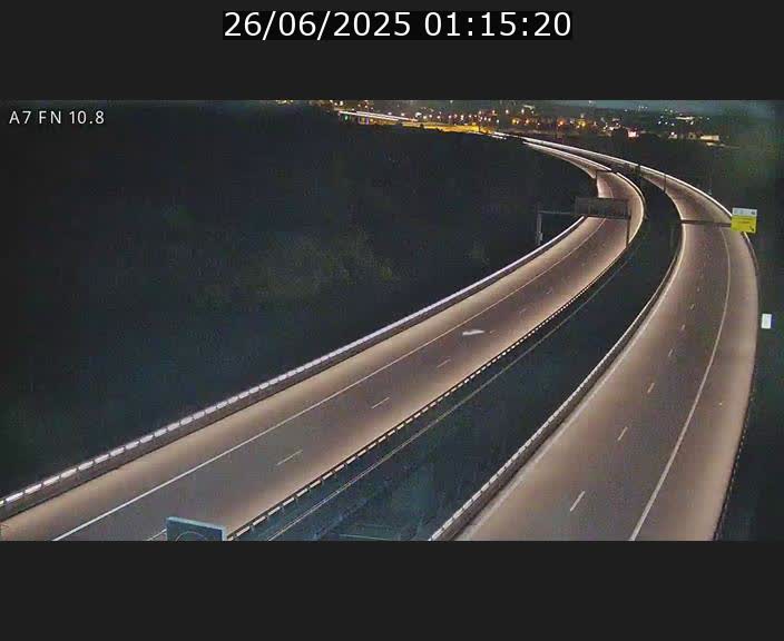 <h2>Caméra trafic Luxembourg - A7, Tunnel Gousselerbierg, sortie sud, direction rond-point Lorentzweiler (BK 10.8)</h2>