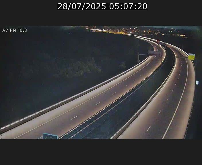 <h2>Caméra trafic Luxembourg - A7, Tunnel Gousselerbierg, sortie sud, direction rond-point Lorentzweiler (BK 10.8)</h2>