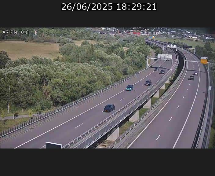 <h2>Caméra trafic Luxembourg - A7, Tunnel Gousselerbierg, sortie sud, direction rond-point Lorentzweiler (BK 10.8)</h2>