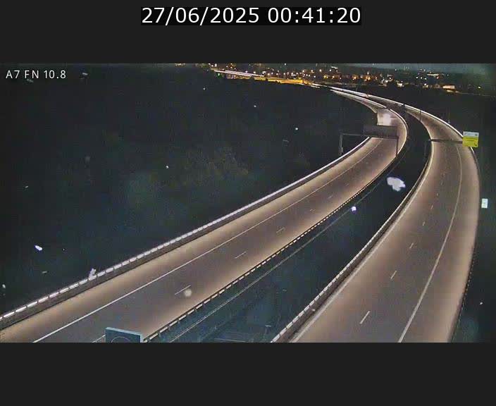 <h2>Caméra trafic Luxembourg - A7, Tunnel Gousselerbierg, sortie sud, direction rond-point Lorentzweiler (BK 10.8)</h2>