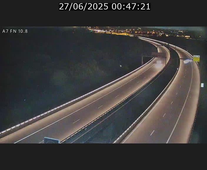 <h2>Caméra trafic Luxembourg - A7, Tunnel Gousselerbierg, sortie sud, direction rond-point Lorentzweiler (BK 10.8)</h2>