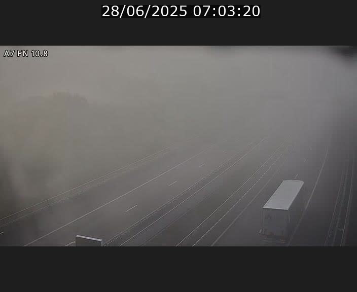 <h2>Caméra trafic Luxembourg - A7, Tunnel Gousselerbierg, sortie sud, direction rond-point Lorentzweiler (BK 10.8)</h2>