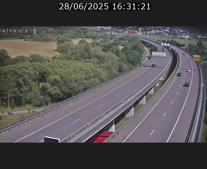 <h2>Caméra trafic Luxembourg - A7, Tunnel Gousselerbierg, sortie sud, direction rond-point Lorentzweiler (BK 10.8)</h2>