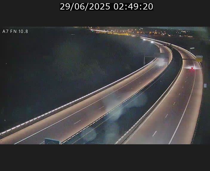 <h2>Caméra trafic Luxembourg - A7, Tunnel Gousselerbierg, sortie sud, direction rond-point Lorentzweiler (BK 10.8)</h2>