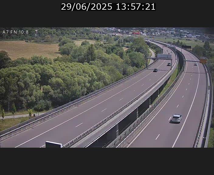 <h2>Caméra trafic Luxembourg - A7, Tunnel Gousselerbierg, sortie sud, direction rond-point Lorentzweiler (BK 10.8)</h2>