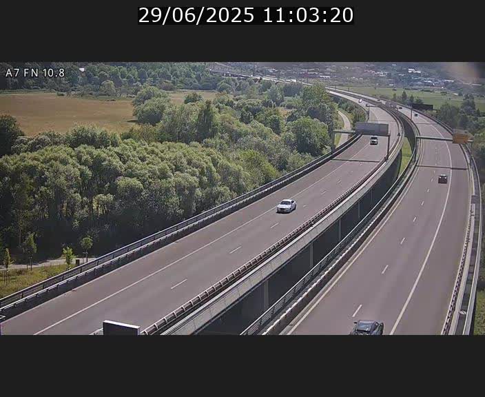 <h2>Caméra trafic Luxembourg - A7, Tunnel Gousselerbierg, sortie sud, direction rond-point Lorentzweiler (BK 10.8)</h2>