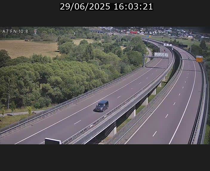 <h2>Caméra trafic Luxembourg - A7, Tunnel Gousselerbierg, sortie sud, direction rond-point Lorentzweiler (BK 10.8)</h2>