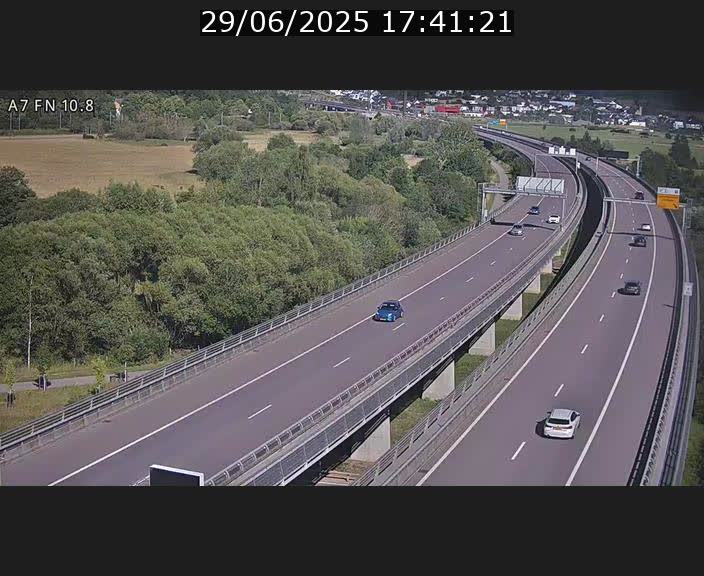 <h2>Caméra trafic Luxembourg - A7, Tunnel Gousselerbierg, sortie sud, direction rond-point Lorentzweiler (BK 10.8)</h2>