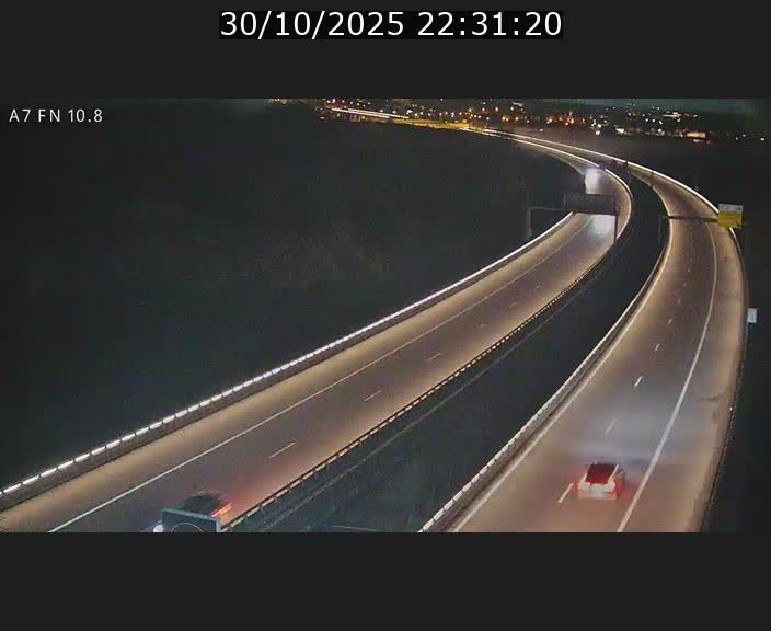 <h2>Caméra trafic Luxembourg - A7, Tunnel Gousselerbierg, sortie sud, direction rond-point Lorentzweiler (BK 10.8)</h2>