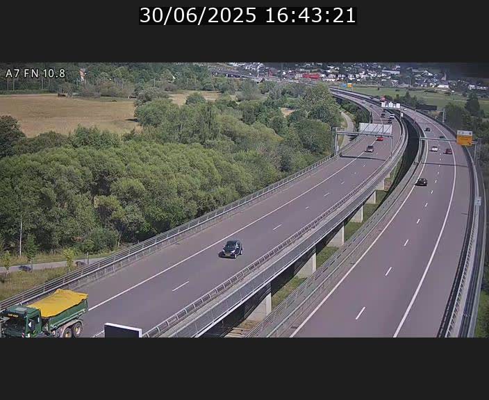<h2>Caméra trafic Luxembourg - A7, Tunnel Gousselerbierg, sortie sud, direction rond-point Lorentzweiler (BK 10.8)</h2>