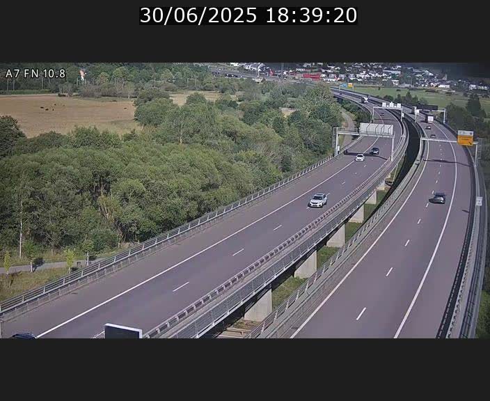 <h2>Caméra trafic Luxembourg - A7, Tunnel Gousselerbierg, sortie sud, direction rond-point Lorentzweiler (BK 10.8)</h2>