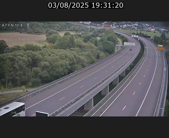 <h2>Caméra trafic Luxembourg - A7, Tunnel Gousselerbierg, sortie sud, direction rond-point Lorentzweiler (BK 10.8)</h2>