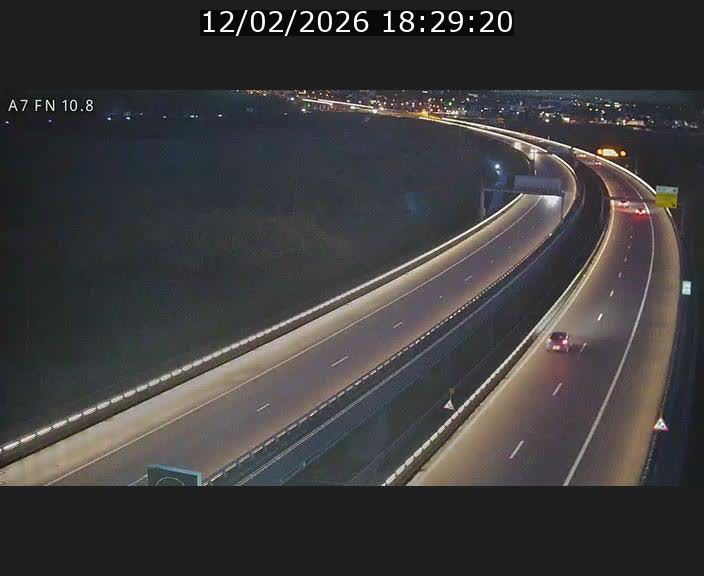 <h2>Caméra trafic Luxembourg - A7, Tunnel Gousselerbierg, sortie sud, direction rond-point Lorentzweiler (BK 10.8)</h2>