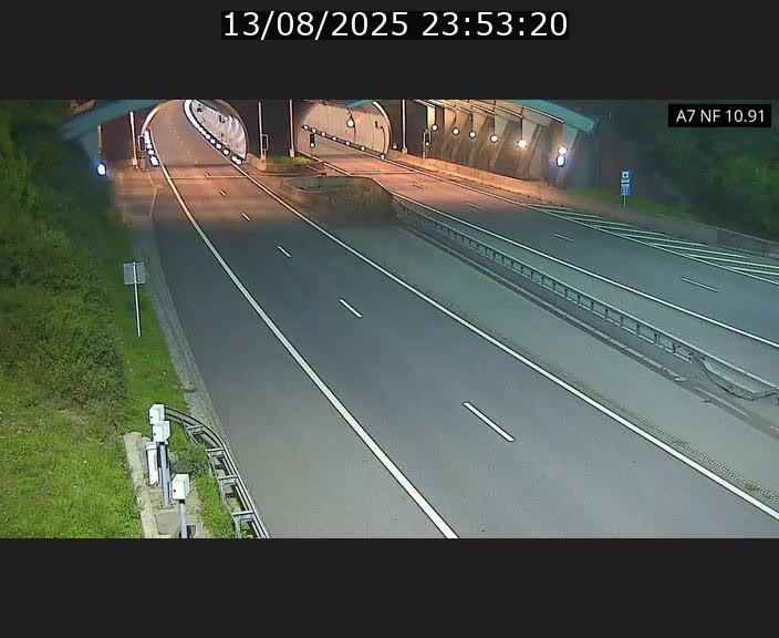 <h2>Caméra trafic Luxembourg - A7, Tunnel Gousselerbierg, entrée sud, direction Mersch</h2>