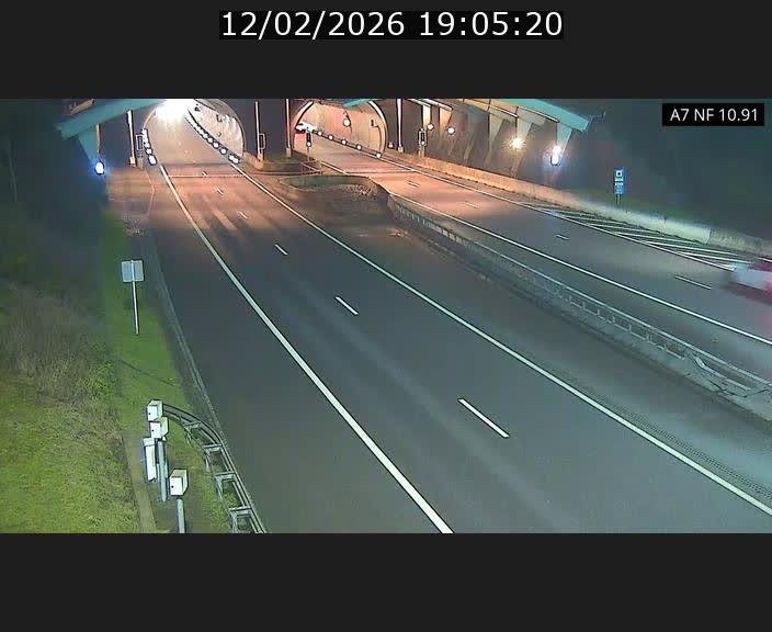 <h2>Caméra trafic Luxembourg - A7, Tunnel Gousselerbierg, entrée sud, direction Mersch</h2>
