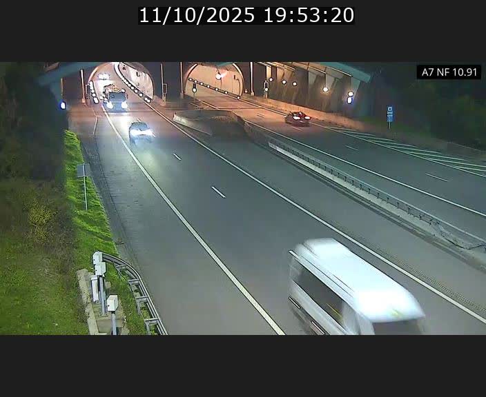 <h2>Caméra trafic Luxembourg - A7, Tunnel Gousselerbierg, entrée sud, direction Mersch</h2>
