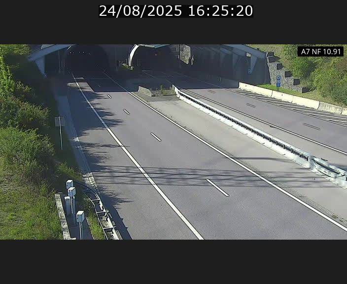 <h2>Caméra trafic Luxembourg - A7, Tunnel Gousselerbierg, entrée sud, direction Mersch</h2>