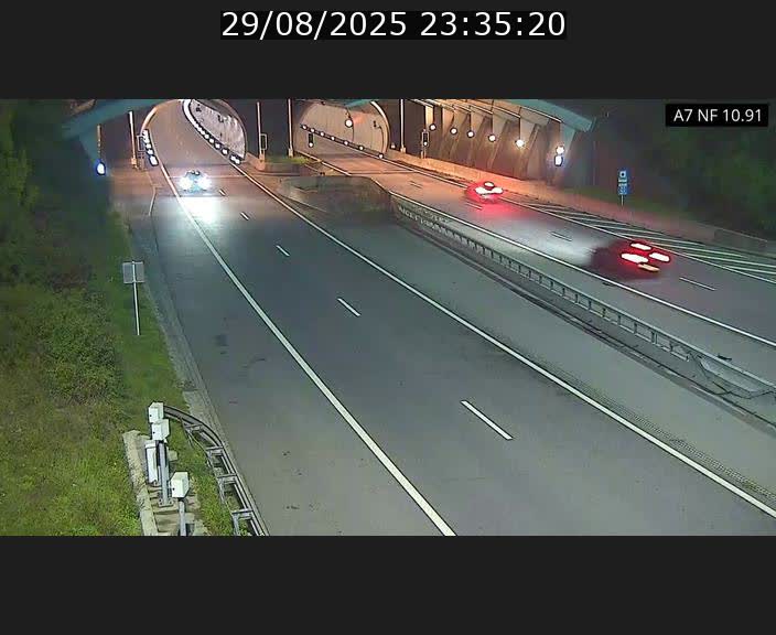 <h2>Caméra trafic Luxembourg - A7, Tunnel Gousselerbierg, entrée sud, direction Mersch</h2>