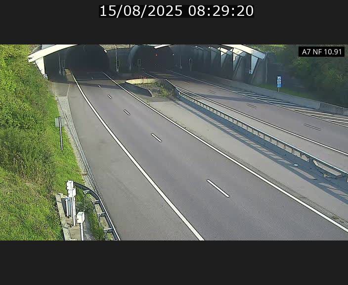<h2>Caméra trafic Luxembourg - A7, Tunnel Gousselerbierg, entrée sud, direction Mersch</h2>
