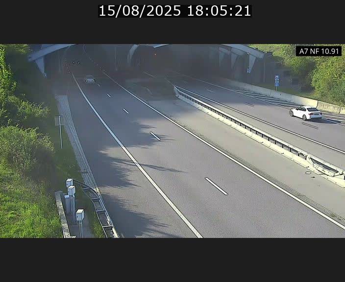 <h2>Caméra trafic Luxembourg - A7, Tunnel Gousselerbierg, entrée sud, direction Mersch</h2>
