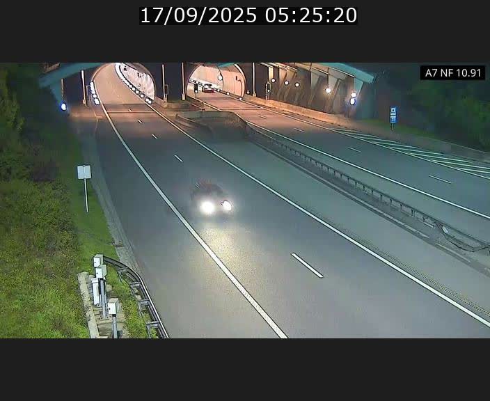 <h2>Caméra trafic Luxembourg - A7, Tunnel Gousselerbierg, entrée sud, direction Mersch</h2>