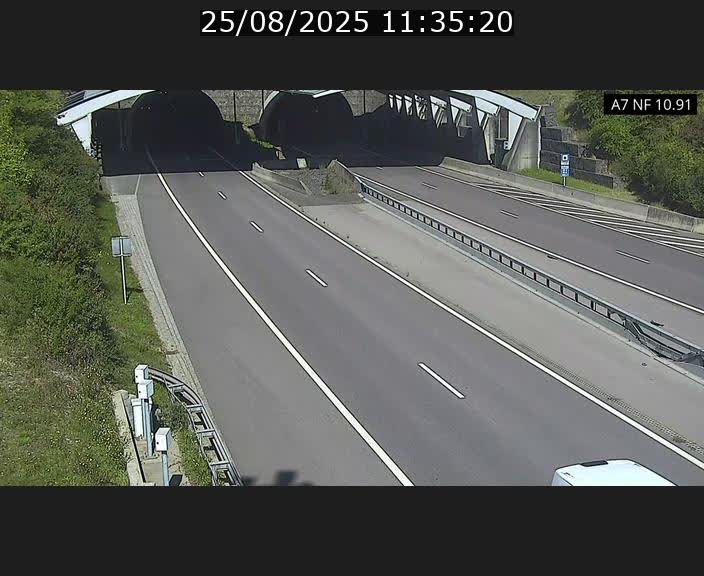 <h2>Caméra trafic Luxembourg - A7, Tunnel Gousselerbierg, entrée sud, direction Mersch</h2>