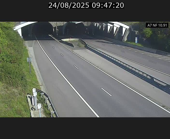 <h2>Caméra trafic Luxembourg - A7, Tunnel Gousselerbierg, entrée sud, direction Mersch</h2>