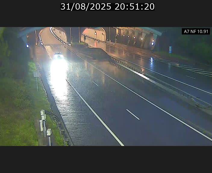 <h2>Caméra trafic Luxembourg - A7, Tunnel Gousselerbierg, entrée sud, direction Mersch</h2>
