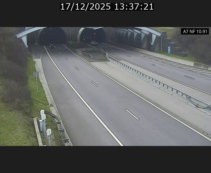 <h2>Caméra trafic Luxembourg - A7, Tunnel Gousselerbierg, entrée sud, direction Mersch</h2>
