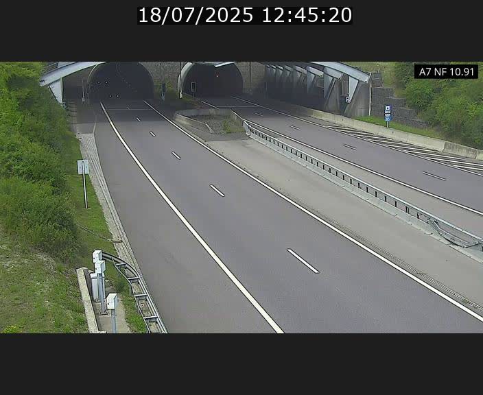 <h2>Caméra trafic Luxembourg - A7, Tunnel Gousselerbierg, entrée sud, direction Mersch</h2>
